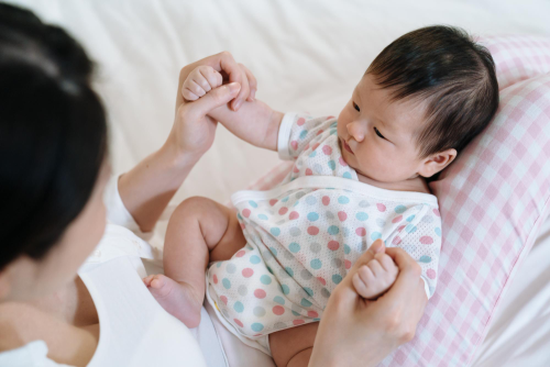 Tinggi Badan Bayi Susah Naik? Jangan Langsung Panik, Kenali Penyebabnya Dulu