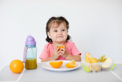 10 Buah yang Sehat agar Batita Tumbuh Tinggi dengan Optimal