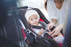 Mudik? Yuk, Perhatikan Ini Sebelum Ajak Bayi Perjalanan Jauh