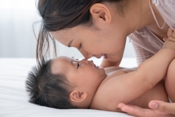 Bayi Umur 2 Bulan Sudah Mulai Responsif? Ini Tips Berkomunikasi yang Efektif