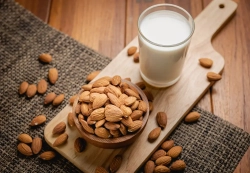 Manfaat Susu Almond bagi Ibu Menyusui serta Cara Menyiapkannya