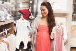 Panduan Membeli Baju Bayi, Jangan Sampai Salah Beli Mom