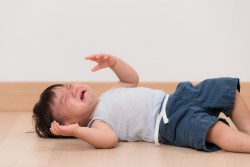 Tambah Gula untuk Kenaikan Berat Badan Bayi? Hati-hati Si Kecil Tantrum