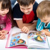 Waktu Tepat untuk Mengajarkan Anak Membaca