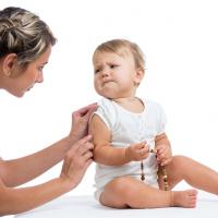 Perlukah Anak Diberi Imunisasi?