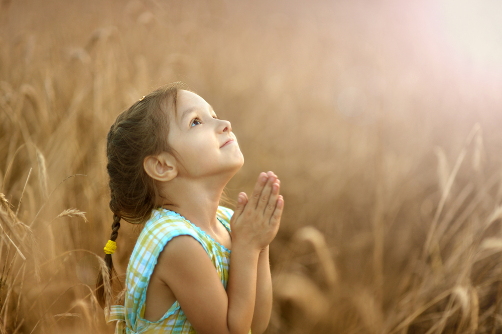 6 Tips Mengajari Balita Berdoa