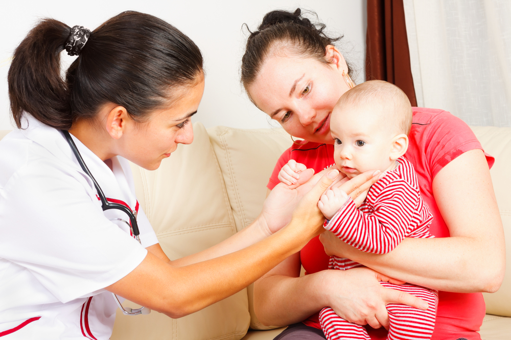 3 Tips Melindungi Bayi dari Batuk Rejan