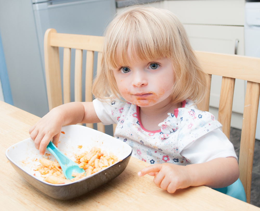 Tips Agar Anak  Betah Duduk di Meja Makan  saat Sedang  Makan  