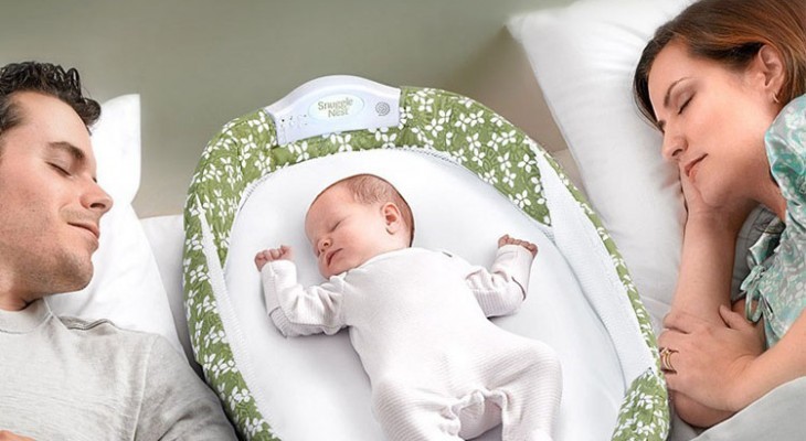 Baik atau Tidak Jika Bayi Tidur di Kamar Terpisah dengan Orangtua?