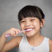 Trik Ajarkan Si Kecil Menyikat Gigi Dengan Cara Menyenangkan