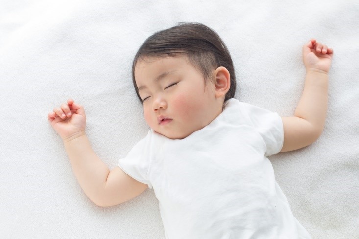 Pola Tidur Si Kecil Ternyata Bisa Pengaruhi Perkembangan Emosinya Lho!