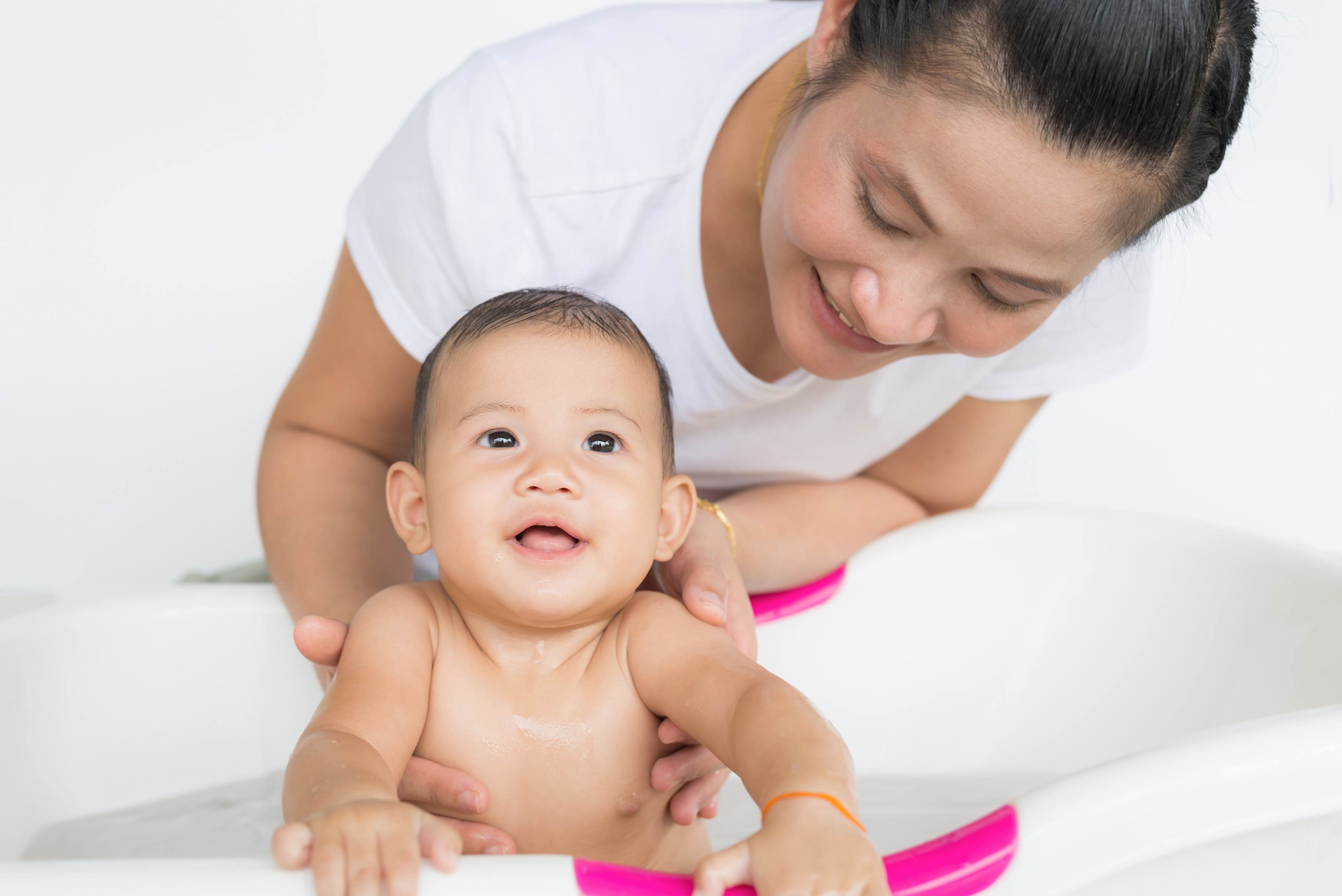 Yuk Cari Tahu Cara Perawatan Kulit Sensitif Bayi Merries Popok Bayi No 1 Di Jepang