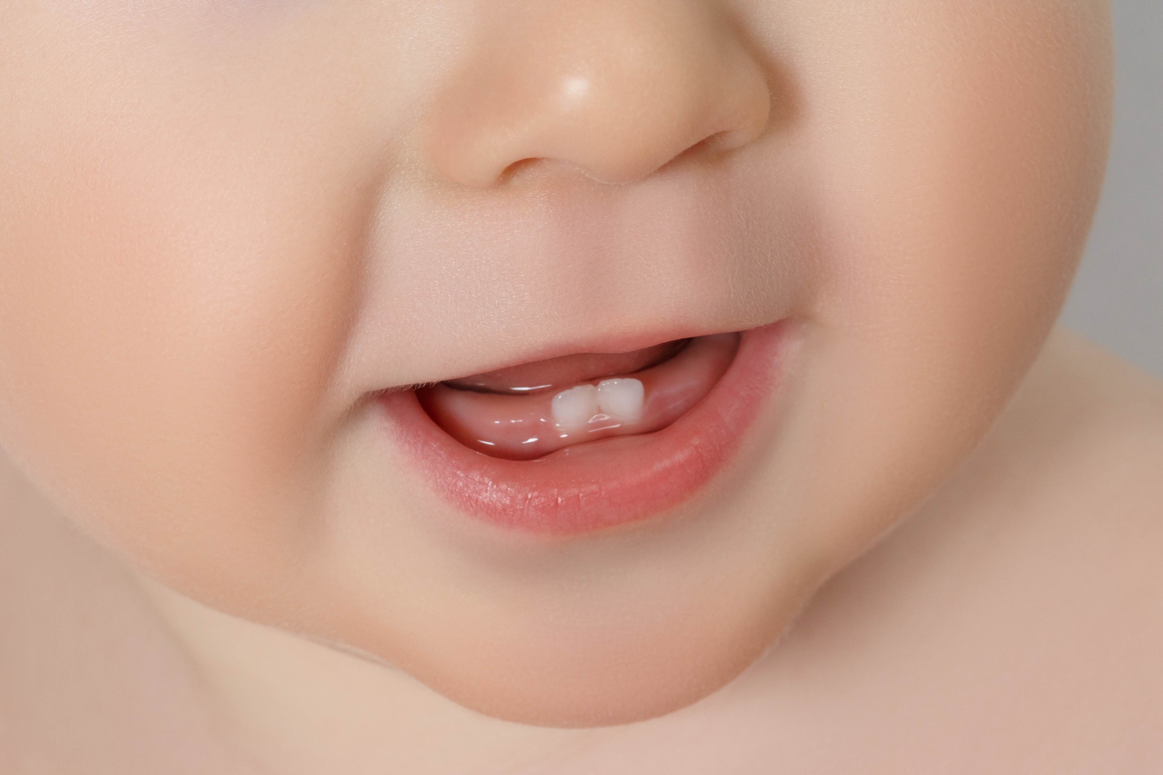 Yuk, Kenali Tahapan Pertumbuhan Gigi Bayi