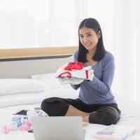 Tips Memilih Baju Bayi Baru Lahir
